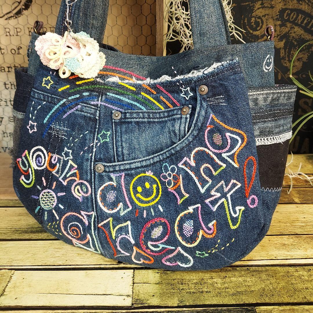 刺繍デニムバック　No.676　デニムリメイク　刺繍バック　丸いバック