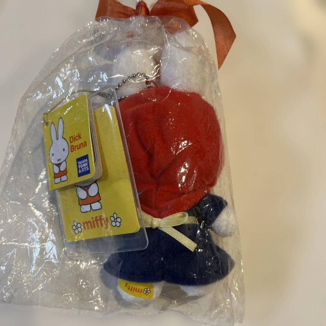 山*様 お着替え　ミッフィー　赤ずきん　マスコットキーホルダー