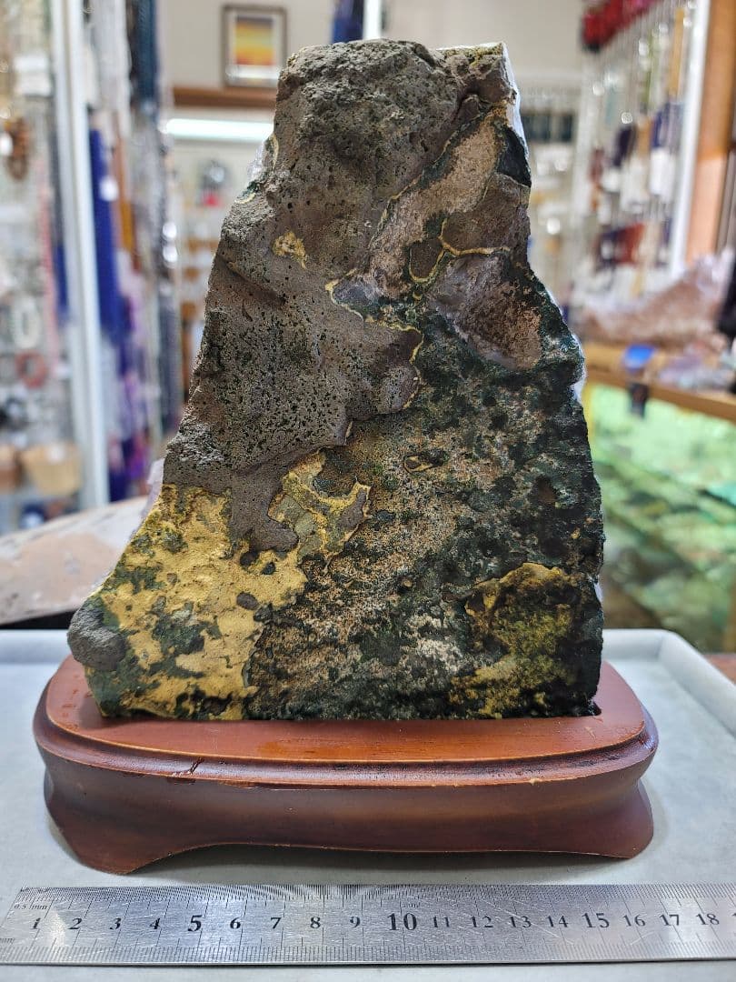 フラワーアメジスト　台付き