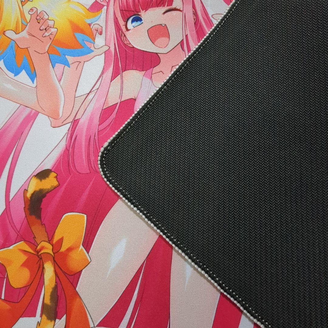 新品未使用 デスクマット90シリーズ ボンバーガール集合イラスト スク