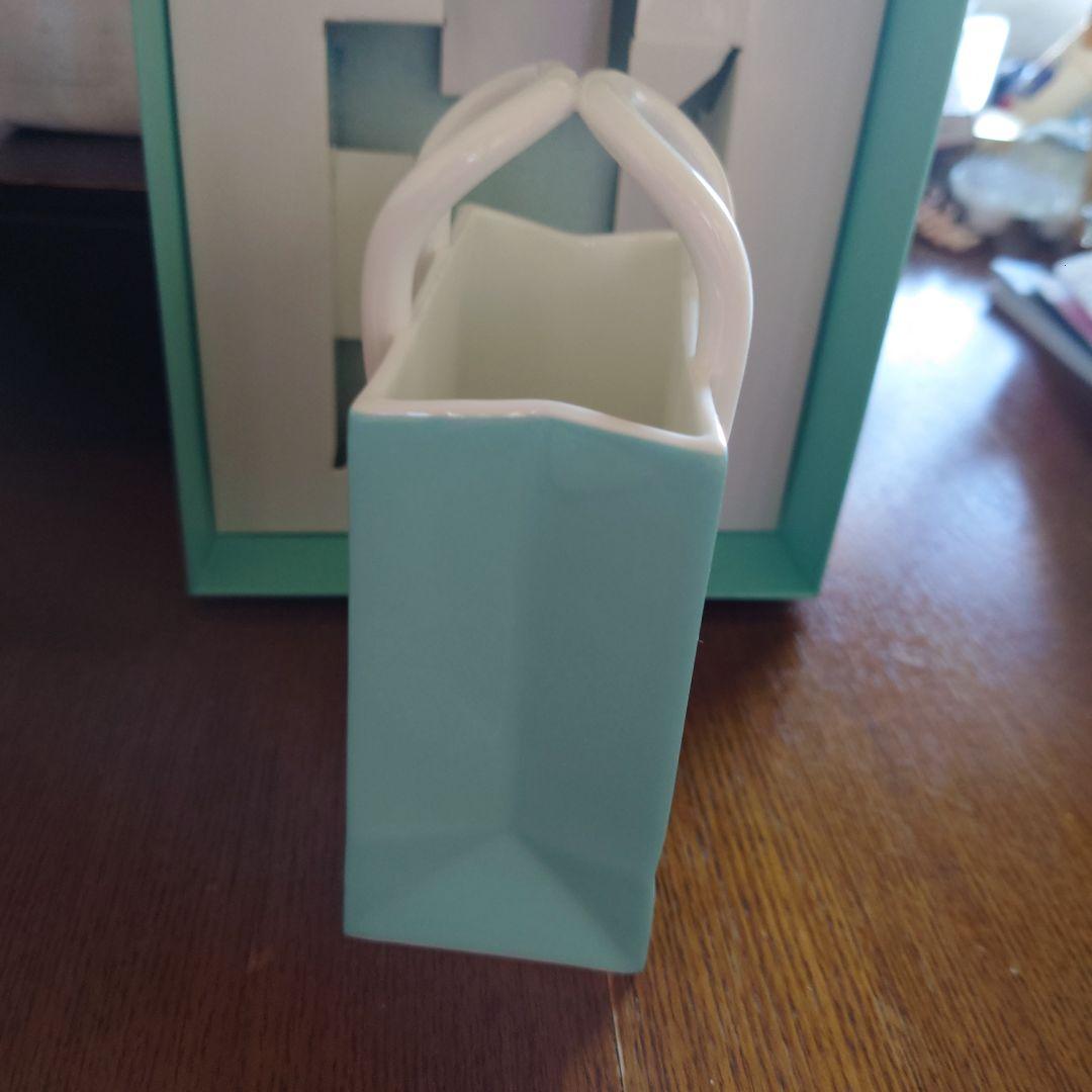 ティファニー　ショッピングバッグ型置物　陶器