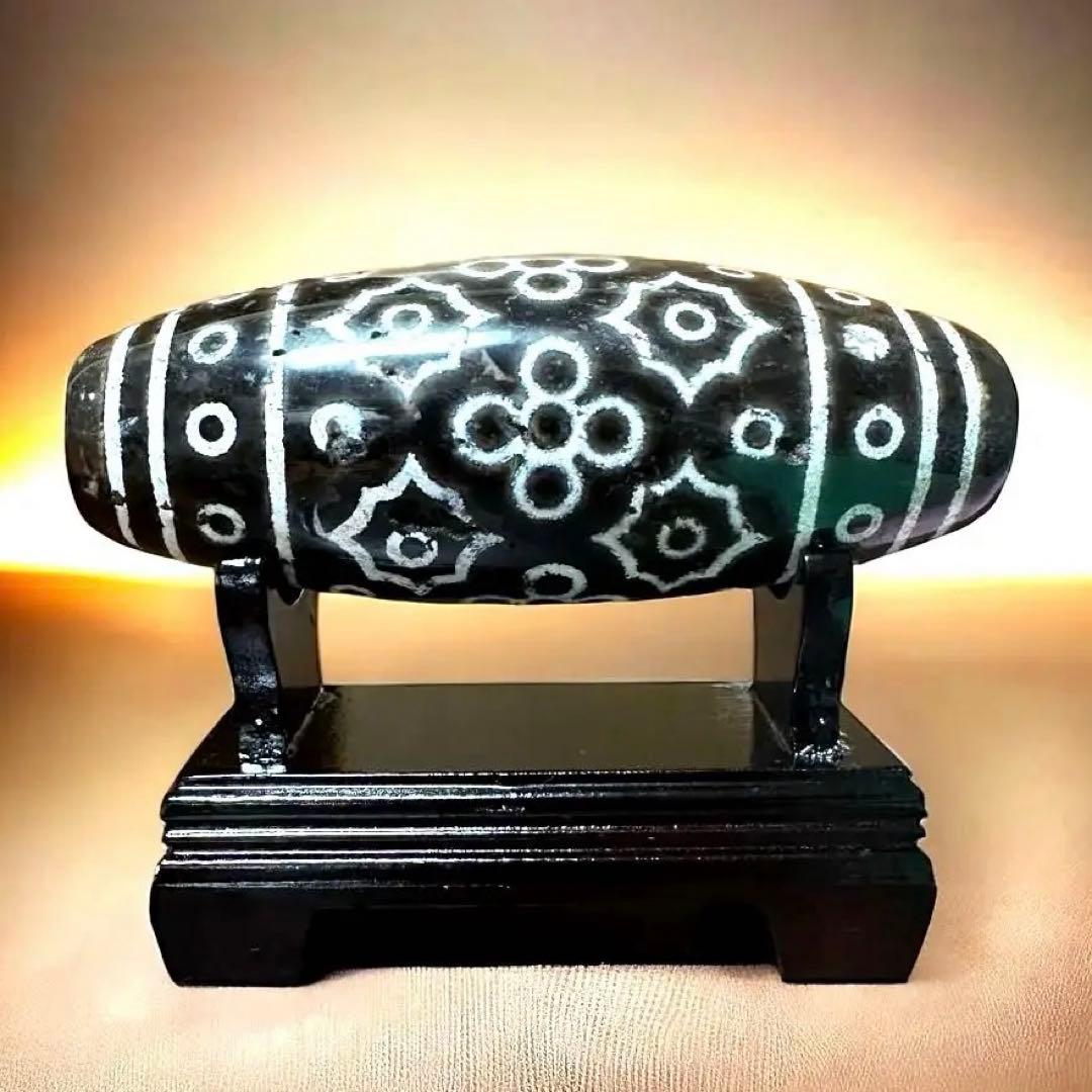 天珠 65眼 巨大 置物 古い 年代不明 チベット 掘り出し物