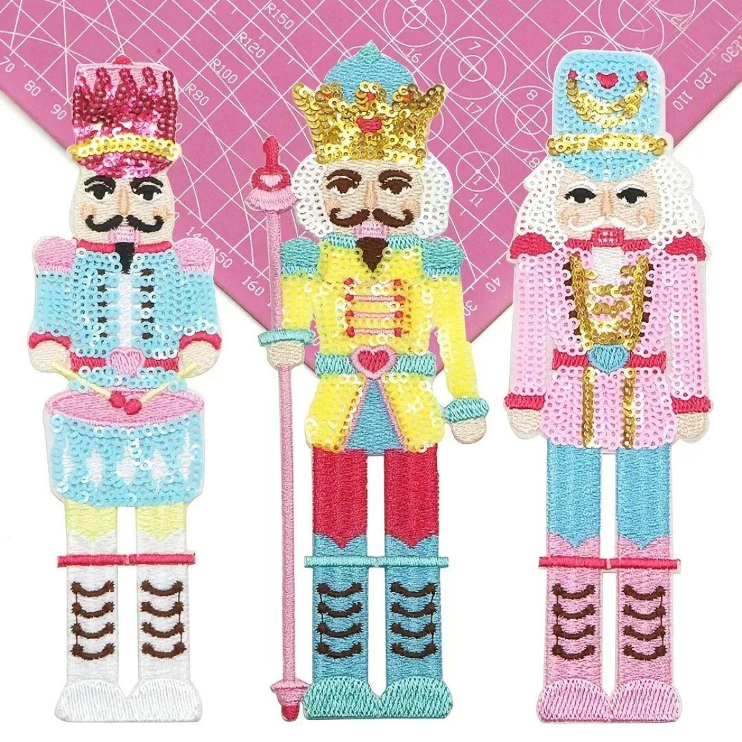 小型のヒートプレス機　ワッペン　刺繍パッチ　計36点セット