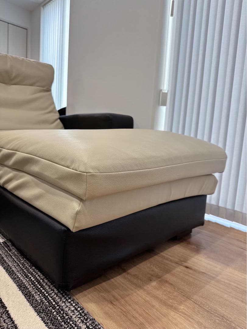 東京インテリア オーダー カウチ ソファー 黒白 シンプル おしゃれ 2人掛け