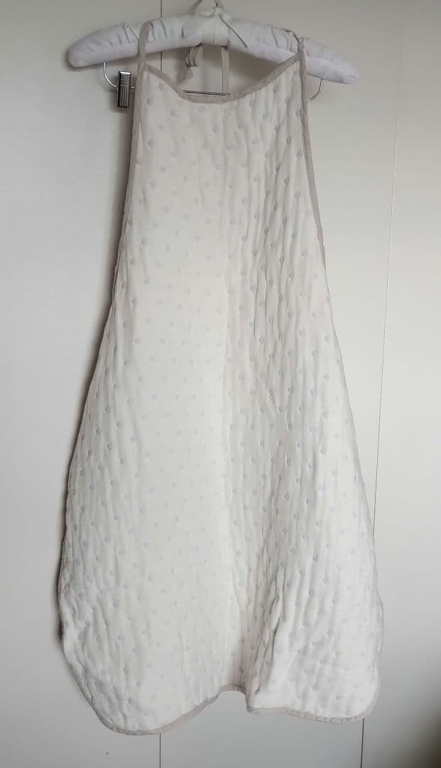 未使用品　エプロン　リバーシブル　ガーゼ生地　ドット柄