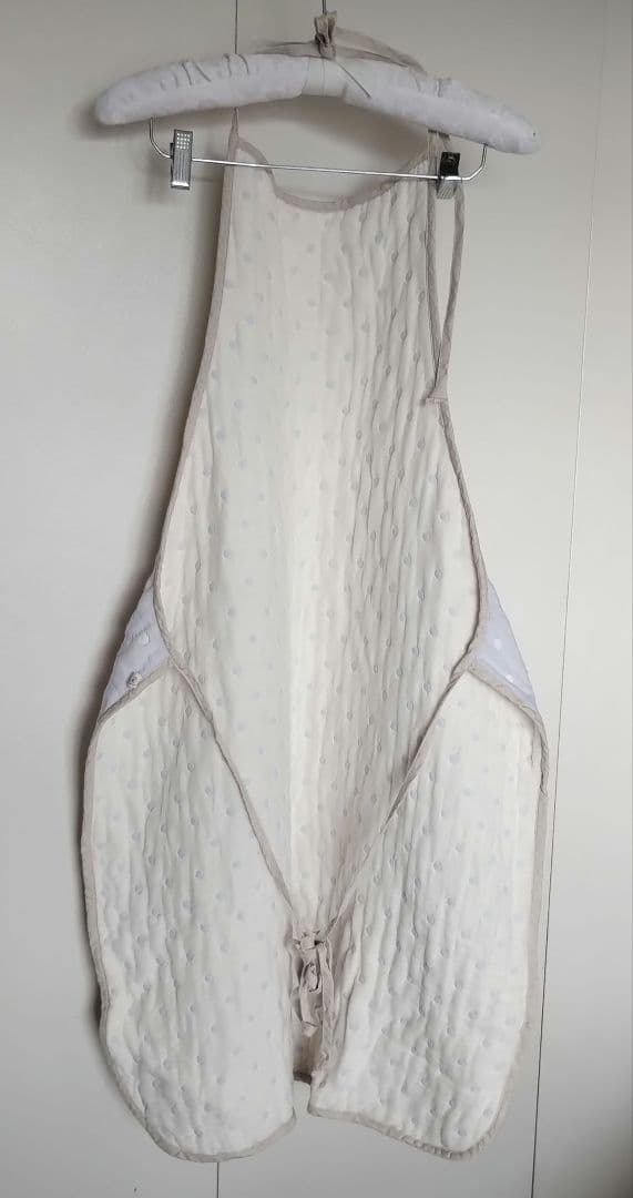 未使用品　エプロン　リバーシブル　ガーゼ生地　ドット柄