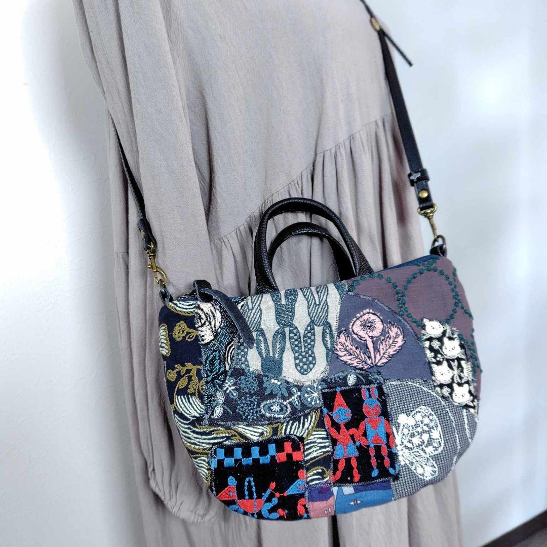 1点物】ミナペルホネン/カケラパッチポンピア/ミニラウンドショルダー