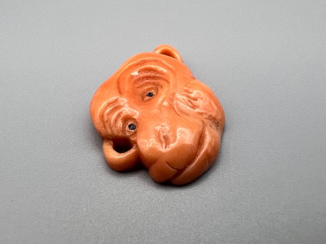 本珊瑚　モモ珊瑚　猿の顔　幅約22mm　重量約2g