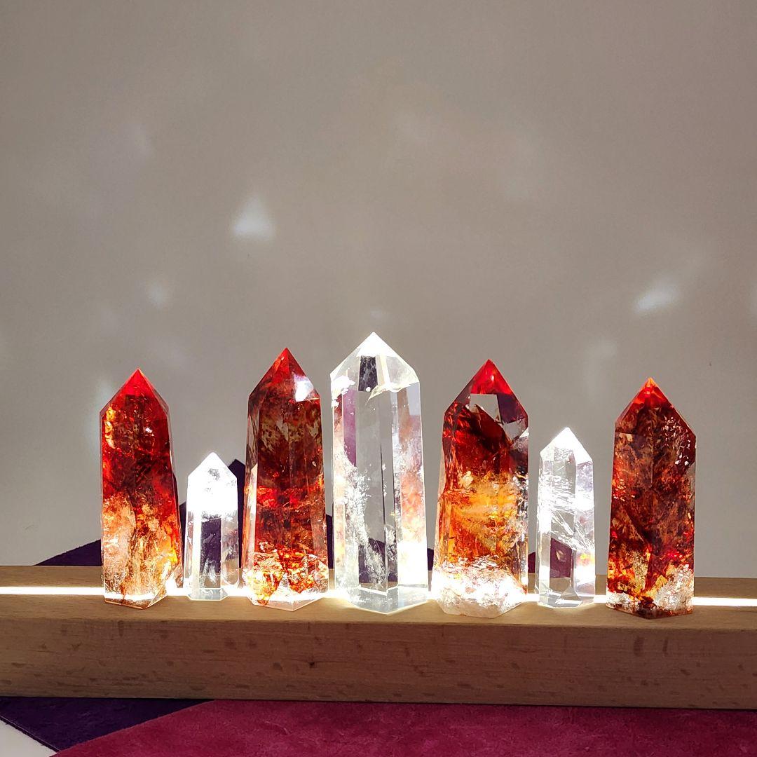 【天然石】ファイヤークォーツ＆水晶 ポイント7本セット LEDライト台座付き