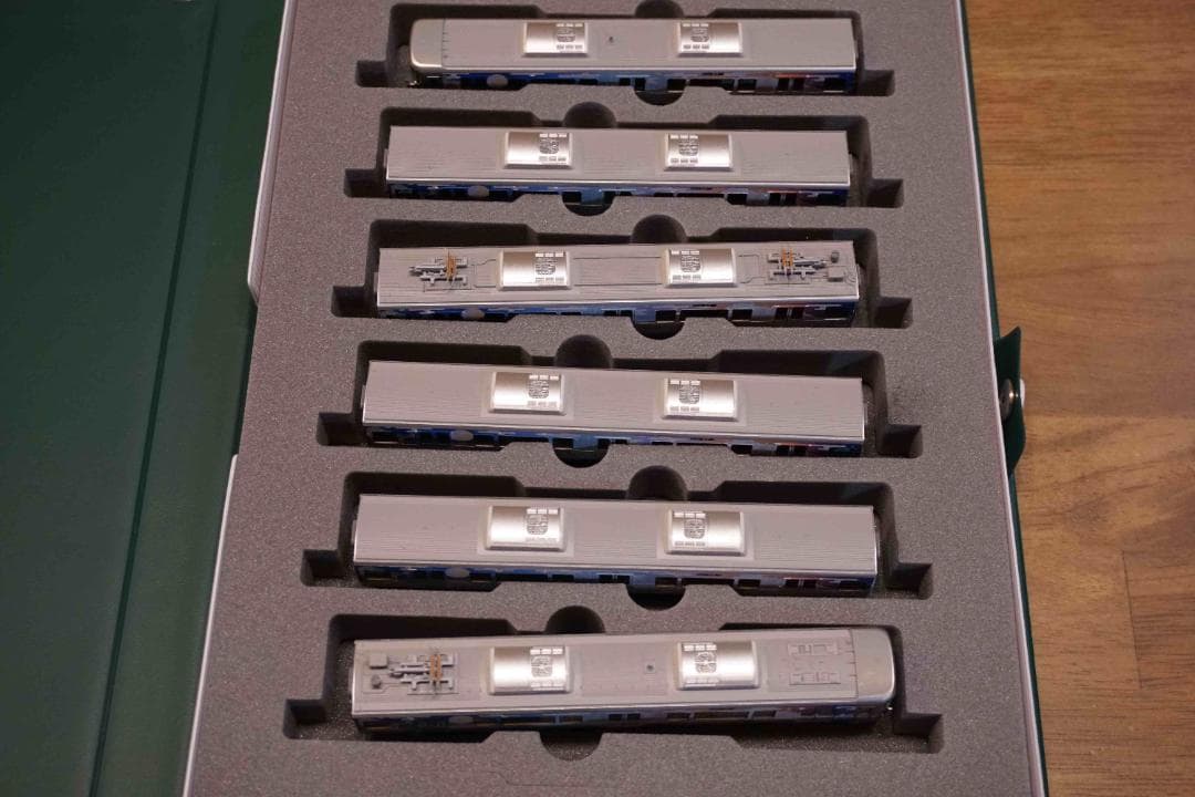 KATO 225系 びわこおおつ紫式部とれいん ラッピング仕様 6両 - メルカリ