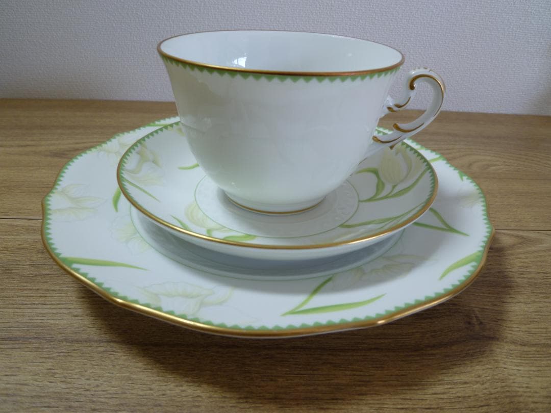 リチャードジノリ ナルチーゾ ティーカップ＆ソーサーと プレート