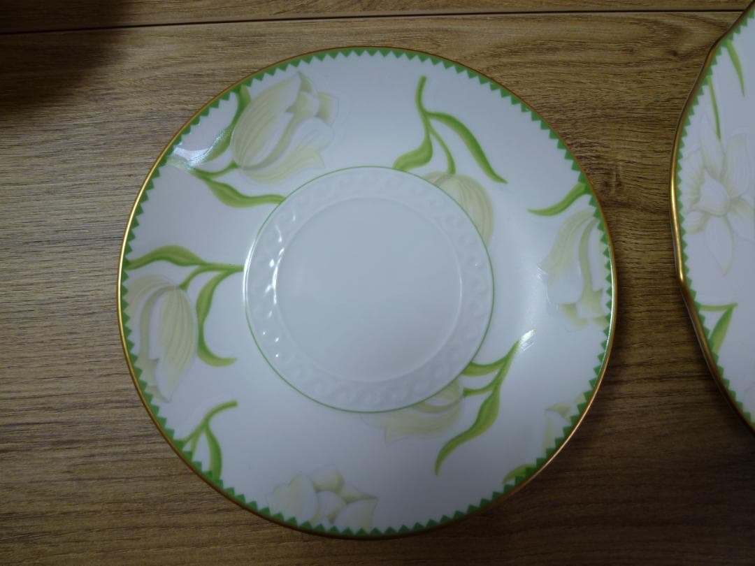 リチャードジノリ ナルチーゾ ティーカップ＆ソーサーと プレート