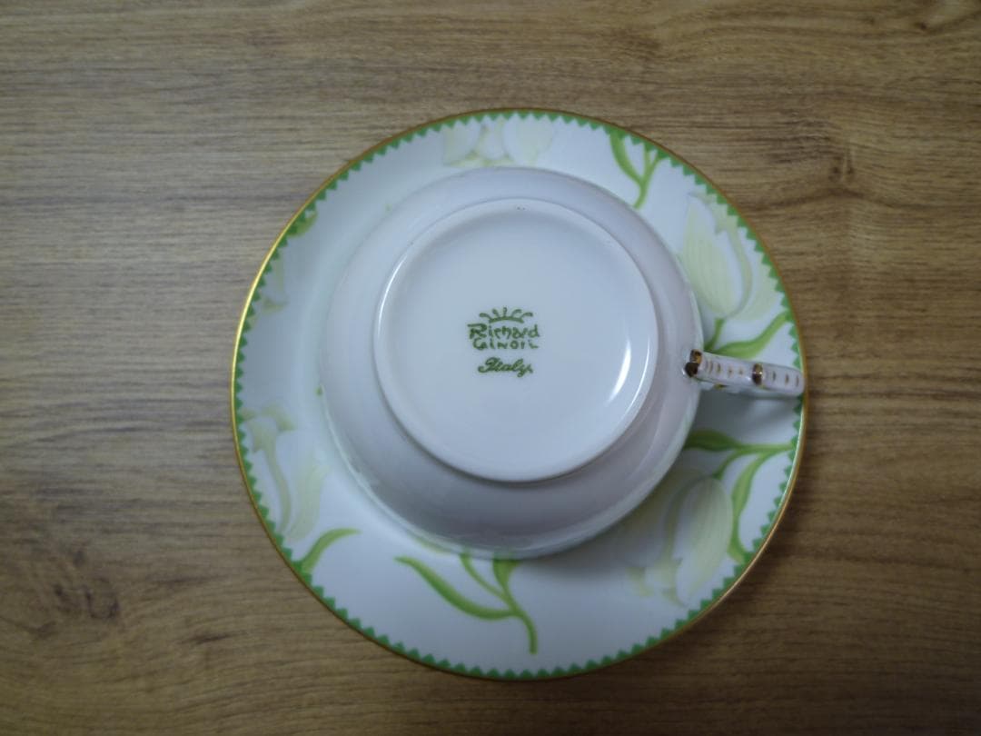 リチャードジノリ ナルチーゾ ティーカップ＆ソーサーと プレート