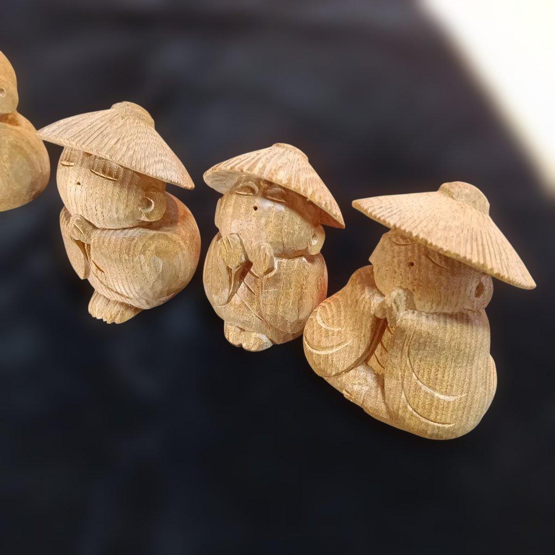 160.アイヌ木彫制作の六体仏像風彫刻 極小品