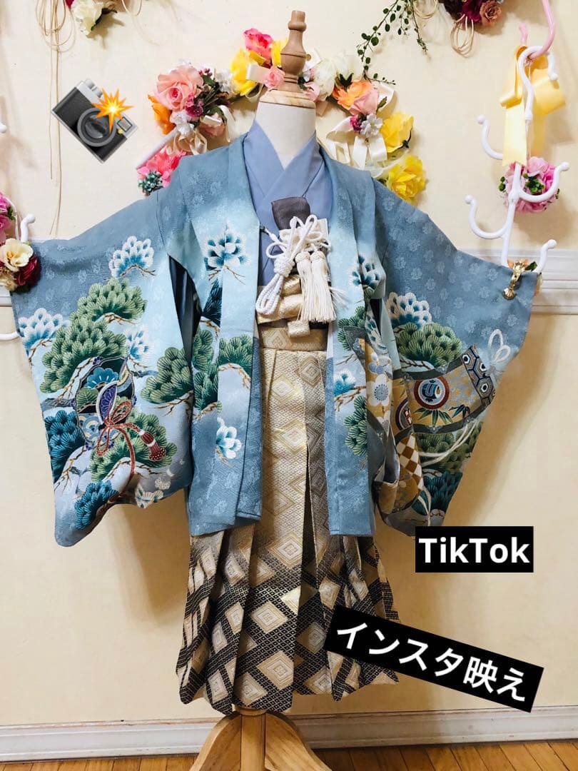 七五三５歳完全フルセット‼️人気水色系兜鷹金彩煌びやか⭐︎袴金蘭刺繍煌びやか際立つ
