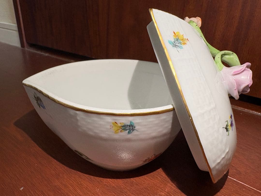 【極美品・ハンドメイド】ヘレンド ハート形小物入れ(L) ミルフルール