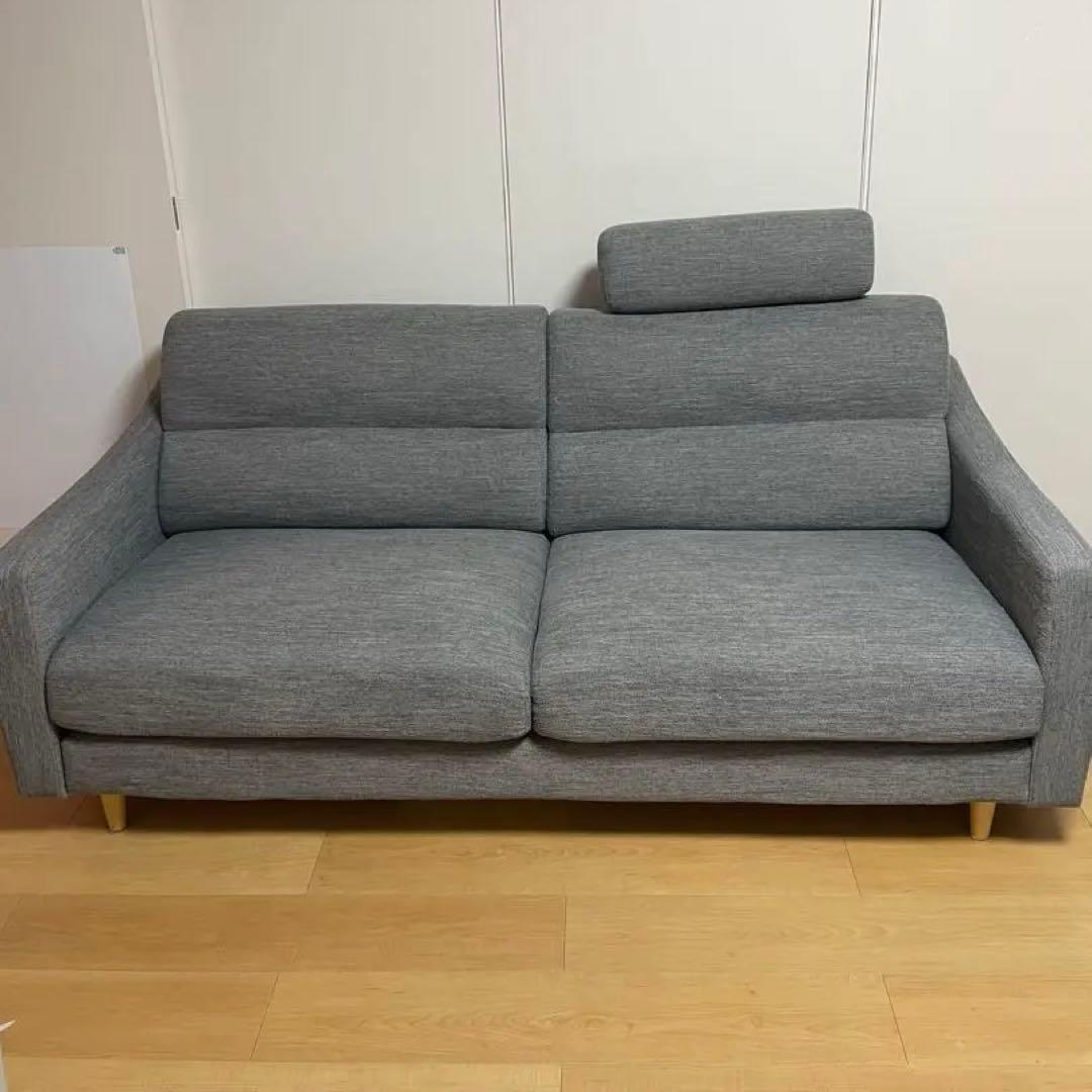 ニトリ３人掛けソファ ヘッドレスト付　送料込み