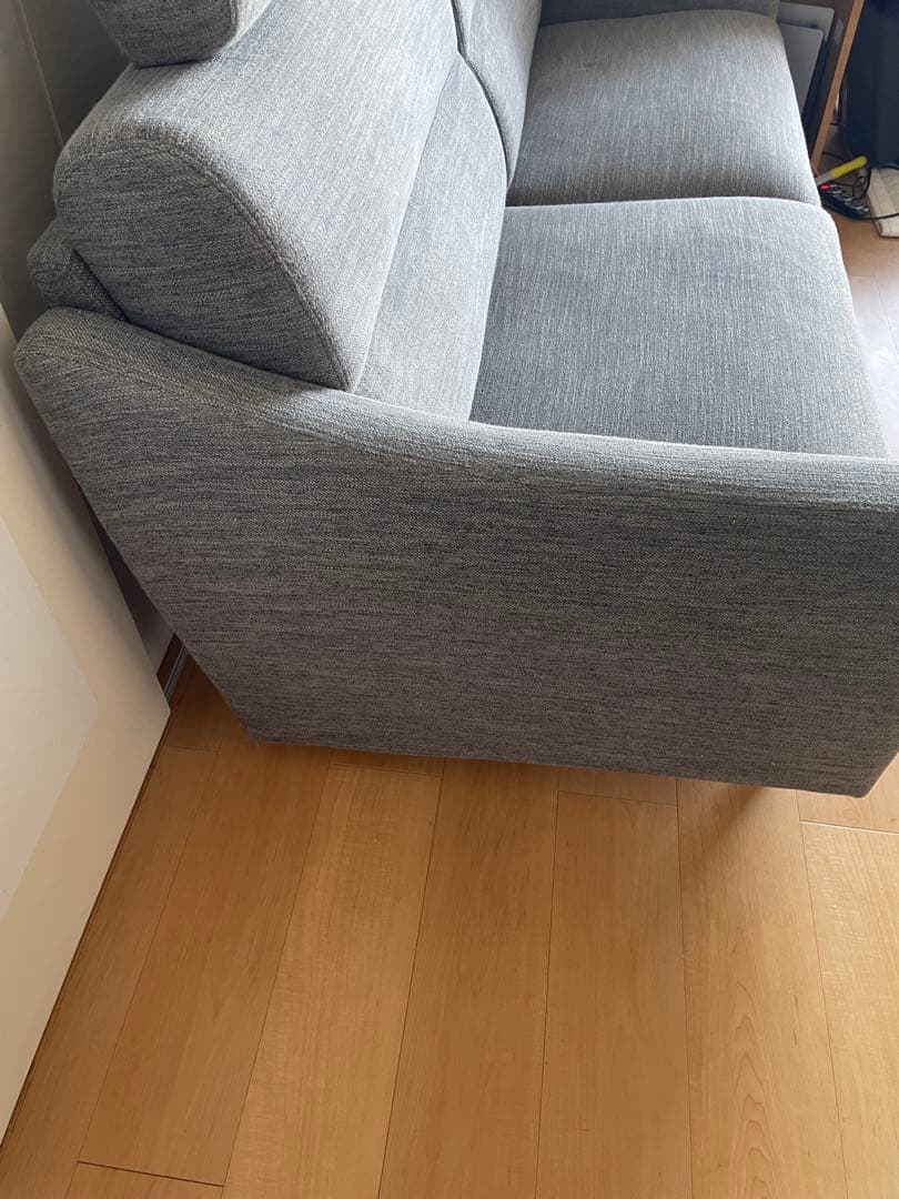 ニトリ３人掛けソファ ヘッドレスト付　送料込み