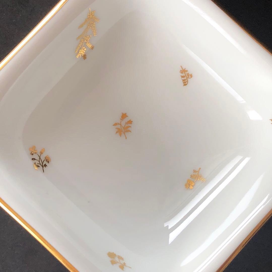 セーブル角形ディッシュ☆白磁金彩☆24K金彩小花紋様☆仏ヴィンテージ未使用