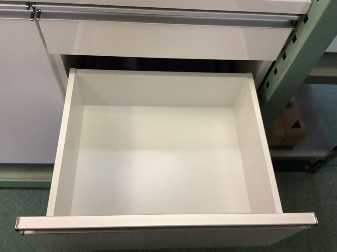 エナメルホワイト　伸縮式キッチンカウンター　キャスター付き