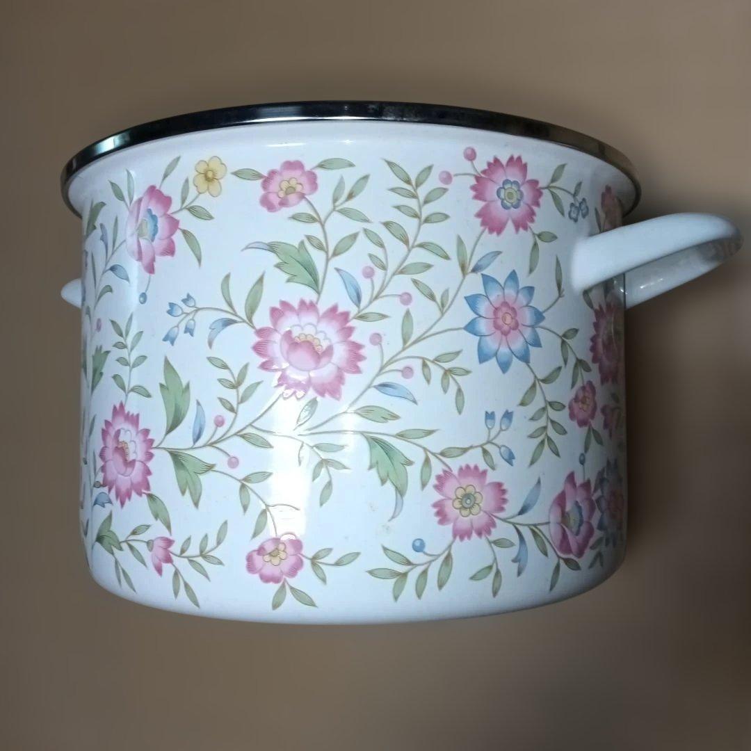 EJIRY エジリー　蒸し兼用鍋　深型鍋　蒸し茶碗付き　ほうろう　24cm