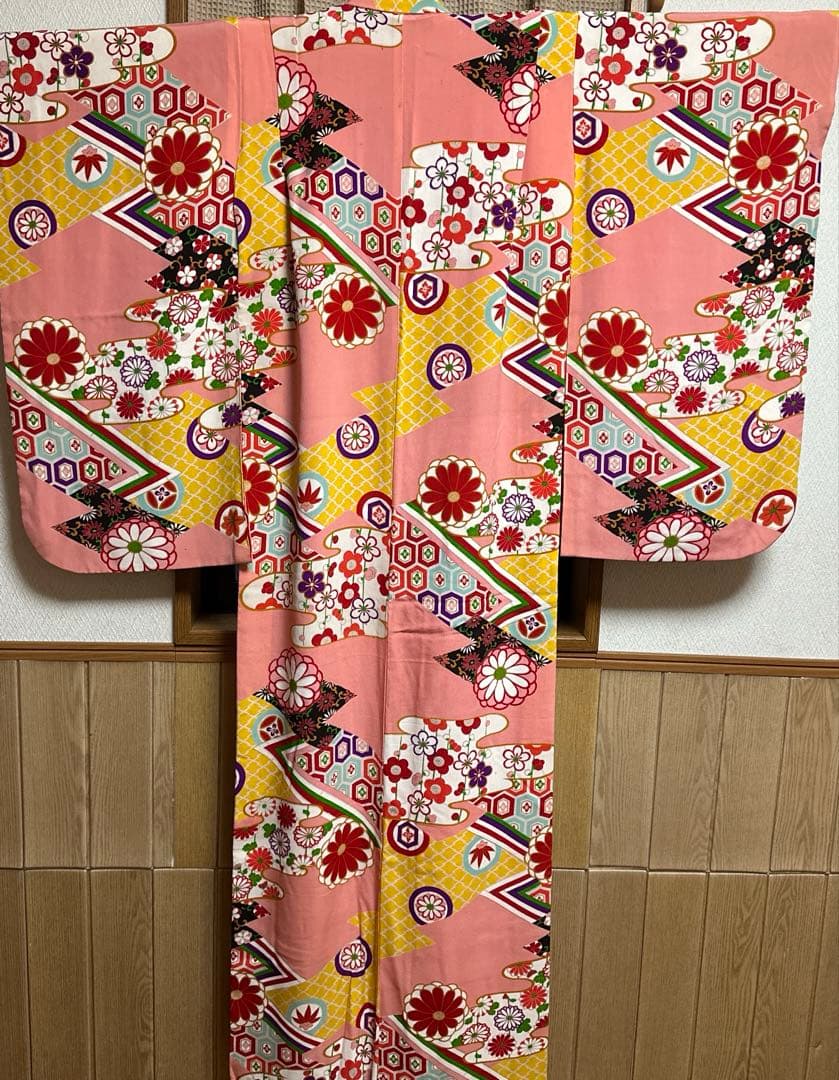 7歳着物　アンティークレトロ柄　着物単品　七五三着物　18ー5