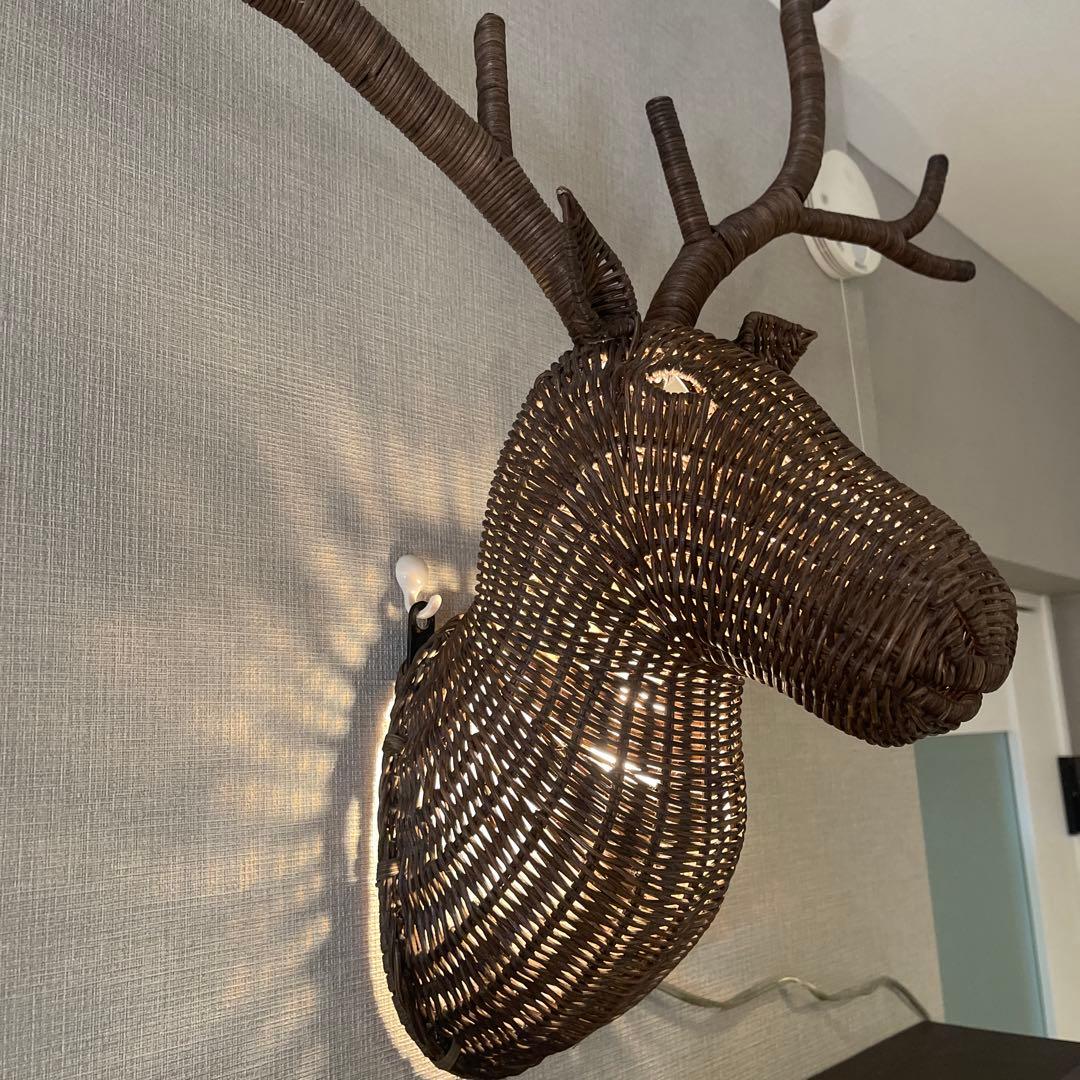 鹿 ラタン編み壁掛けライト ハンティングトロフィー 北欧風 インテリア