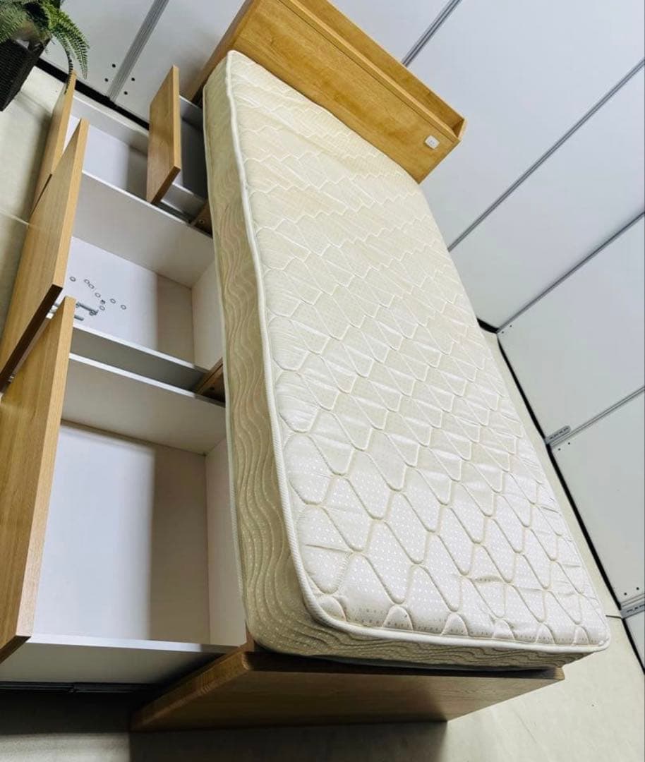 シングルベッドフレームとマットレスセット