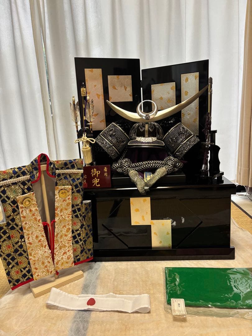 こどもの日 五月人形 祐月 着用収納兜 上杉謙信 銀 13号 節句