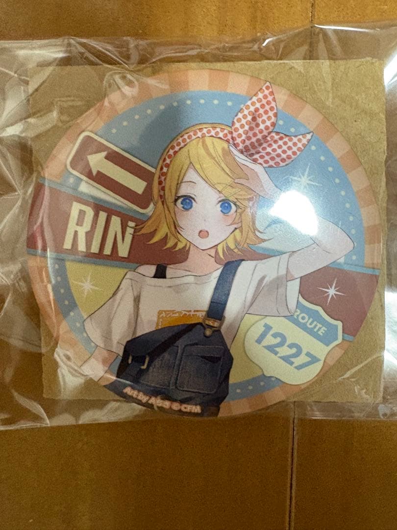 ボカロ 初音ミク LAWSONコラボ2024 マット缶バッジ - メルカリ