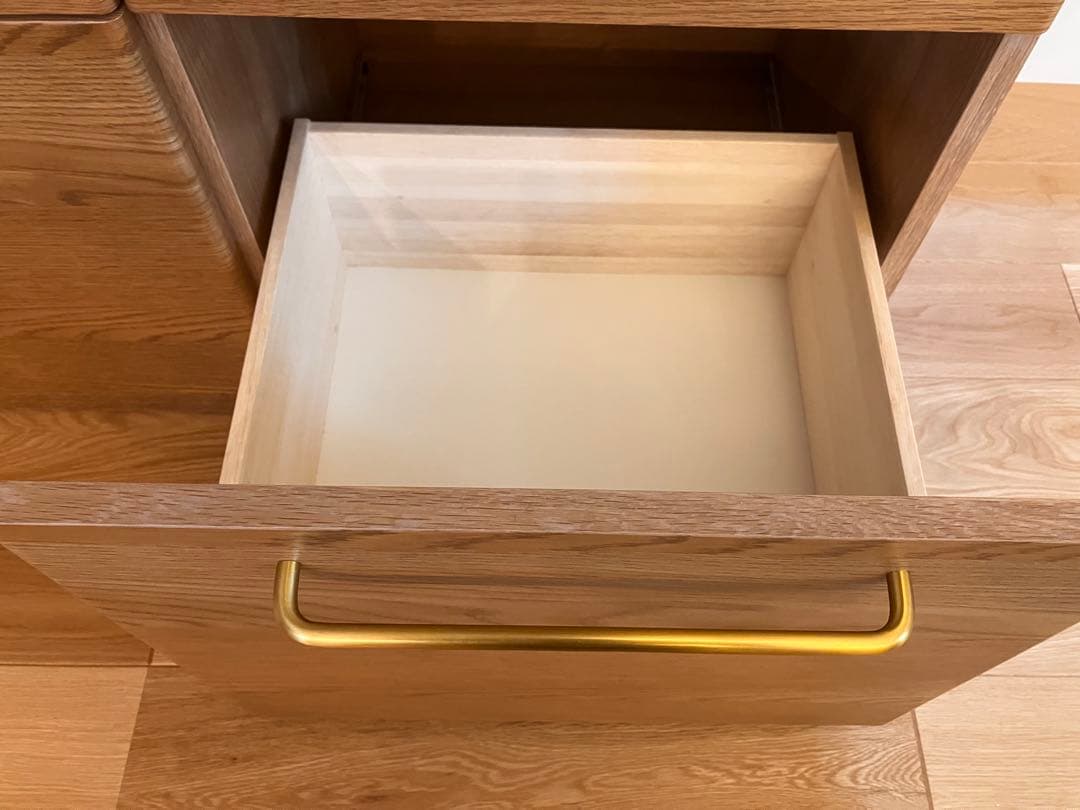 モーブル　食器棚　北欧　ナチュラル