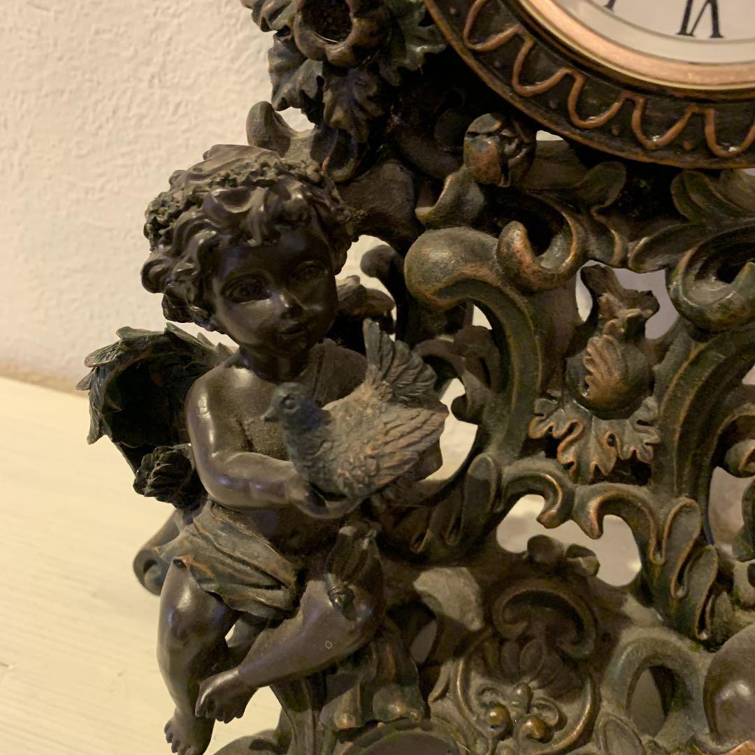 アンティークの天使の置き時計