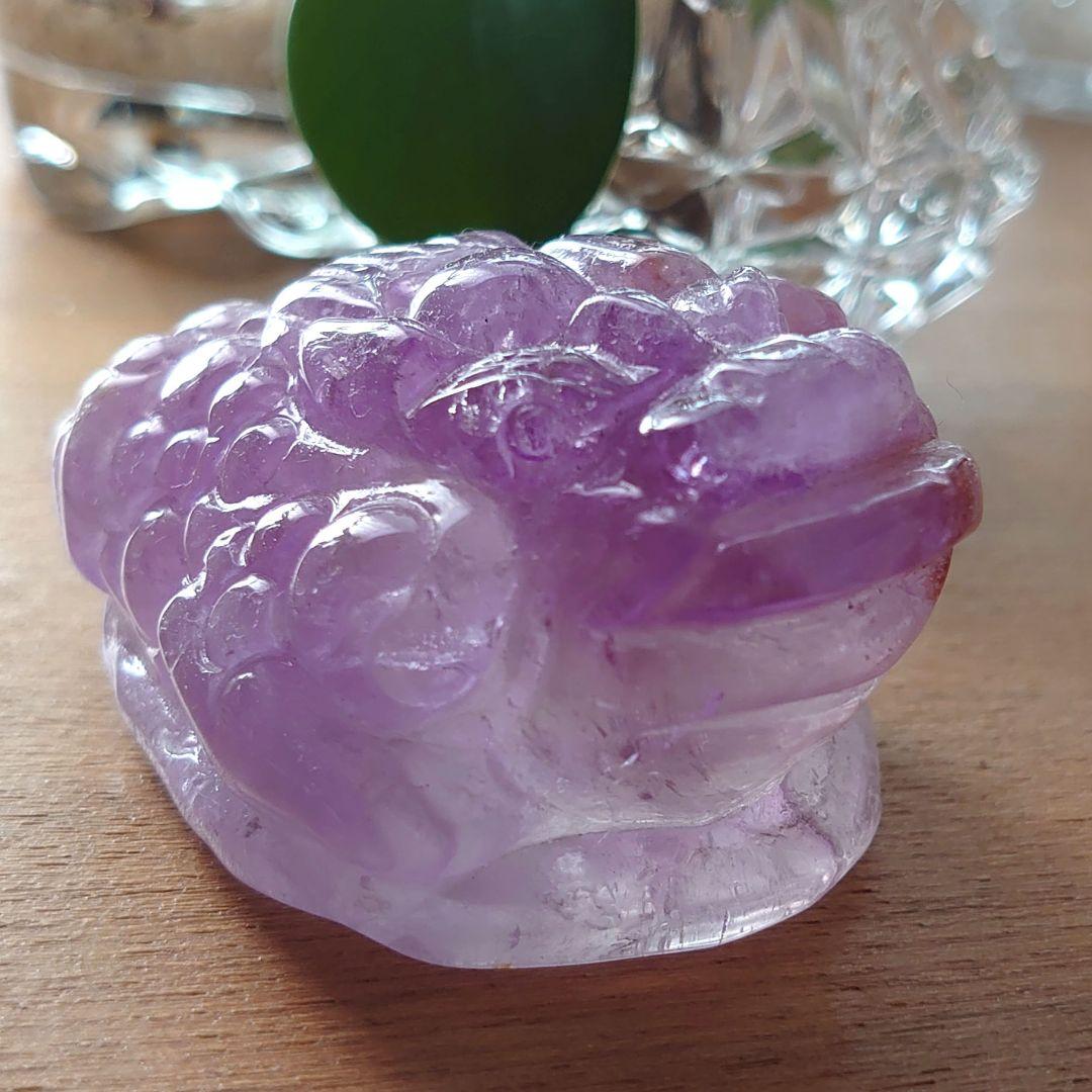 ライモライトインラベンダーアメジスト　銭蛙　素敵な逸品