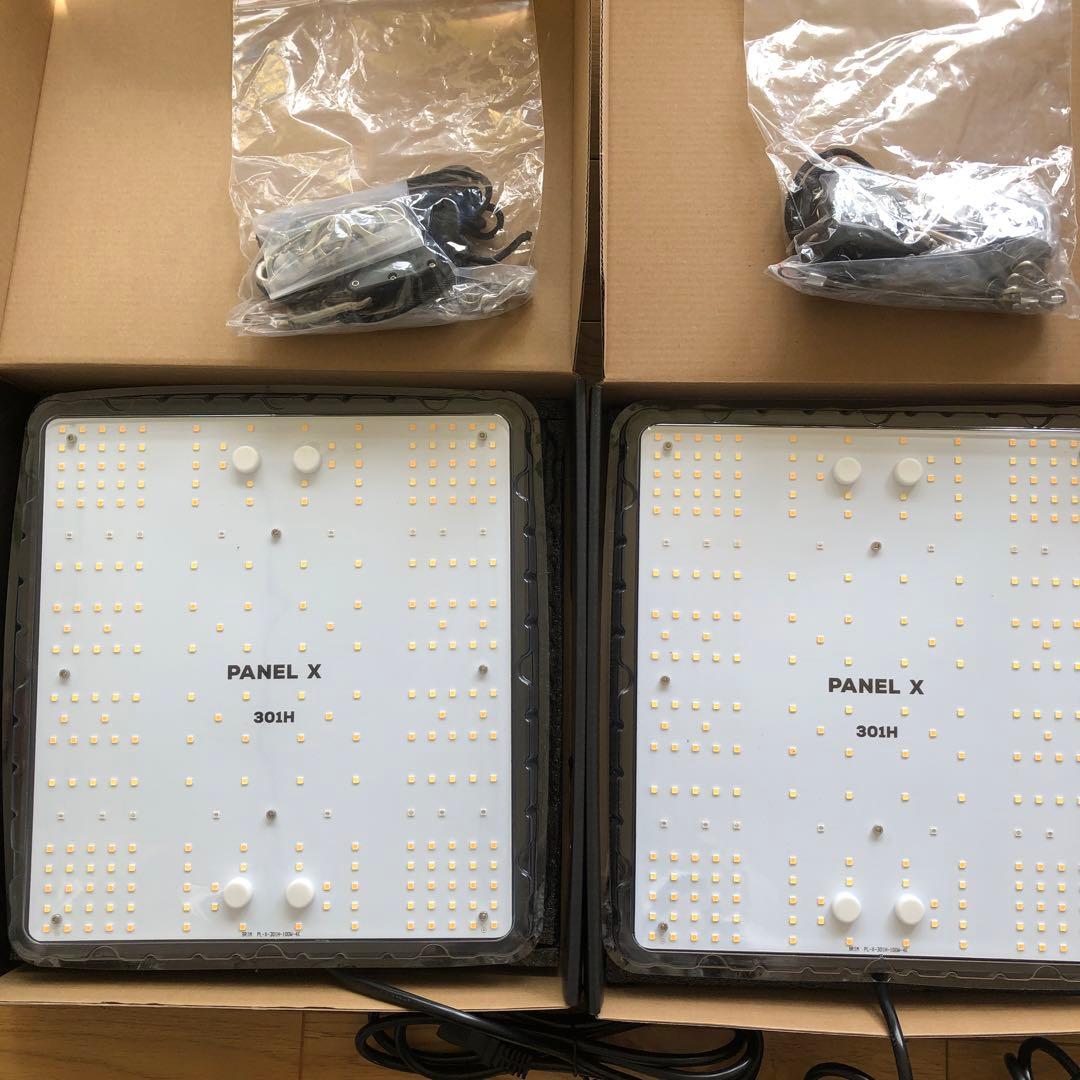 PANEL X PL-X 301H 4000K-4300K ２つ