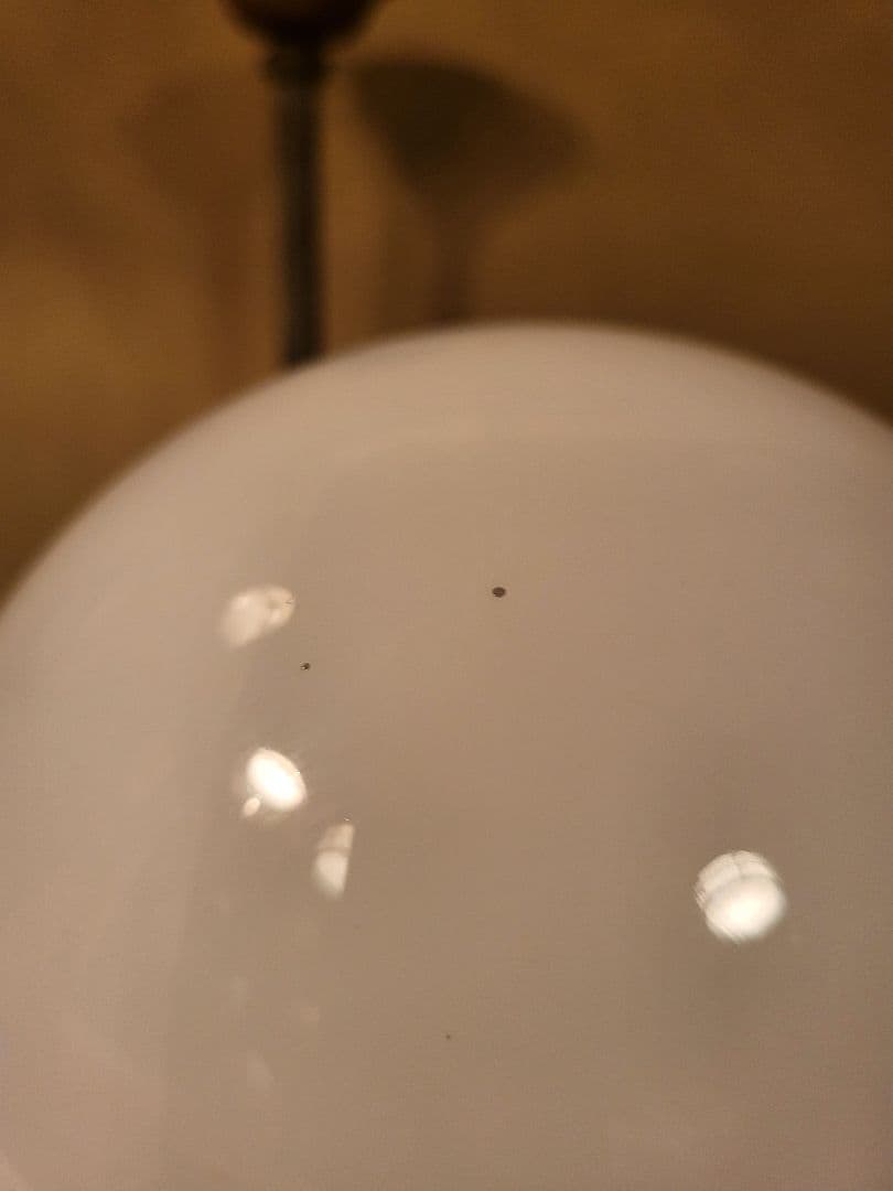 ブラケットライト　乳白色ガラス　電笠 付き