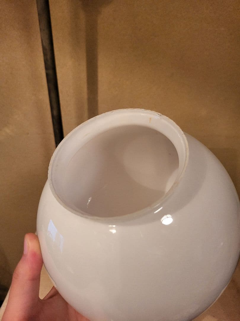 ブラケットライト　乳白色ガラス　電笠 付き