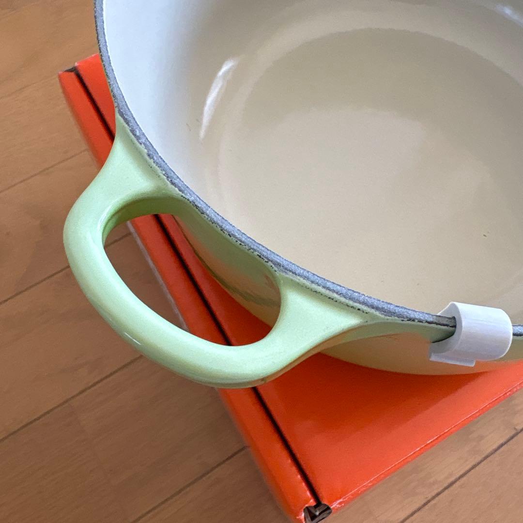 LE CREUSET ココットロンド　キウイ　20cm