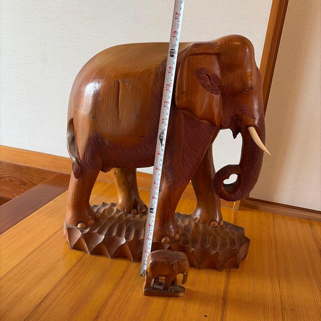 木製象の彫刻置物　オブジェ　大象と小象のセット