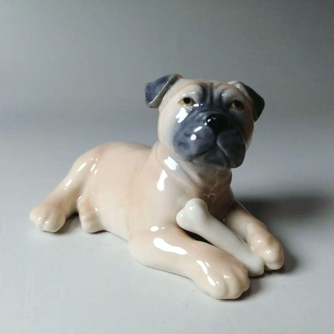 ロイヤルコペンハーゲン　ボクサーフィギュリン犬　 12体のシリーズの１体で廃番品