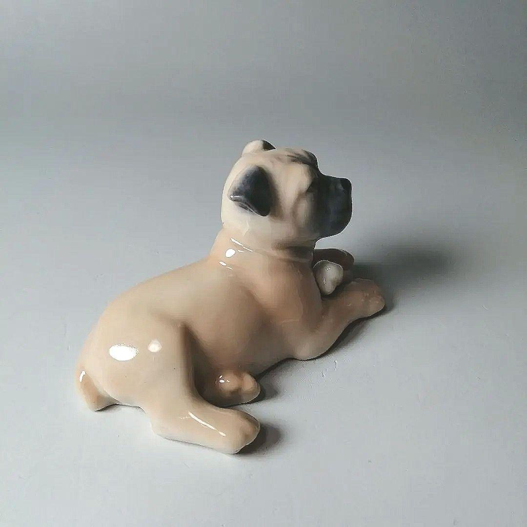 ロイヤルコペンハーゲン　ボクサーフィギュリン犬　 12体のシリーズの１体で廃番品