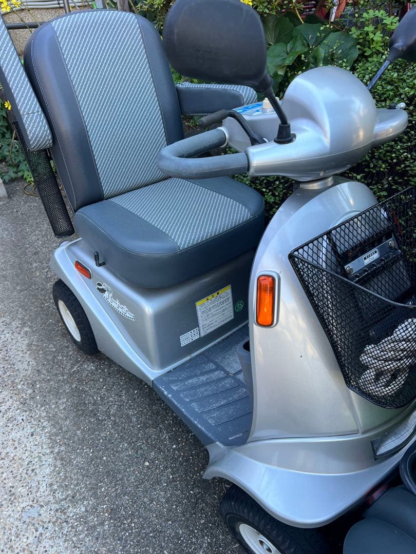 SERIO シルバーカー シルバーSBT40ともう一台緑のカートも含む