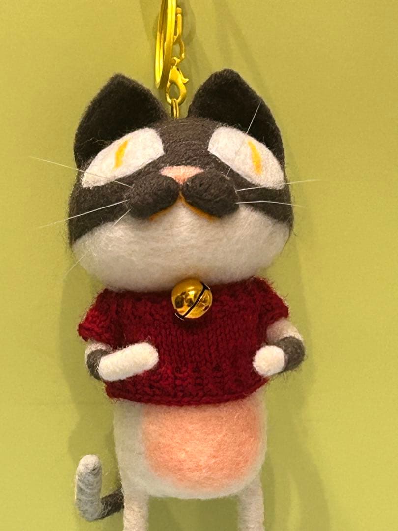 羊毛フェルトで作った可愛い猫のキーホルダー