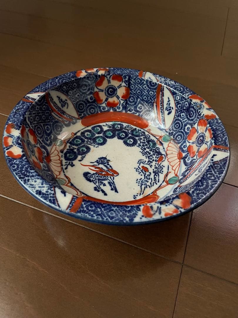 古皿　中鉢20cm 青と赤と金の花模様の陶器皿　骨董品　ボウル