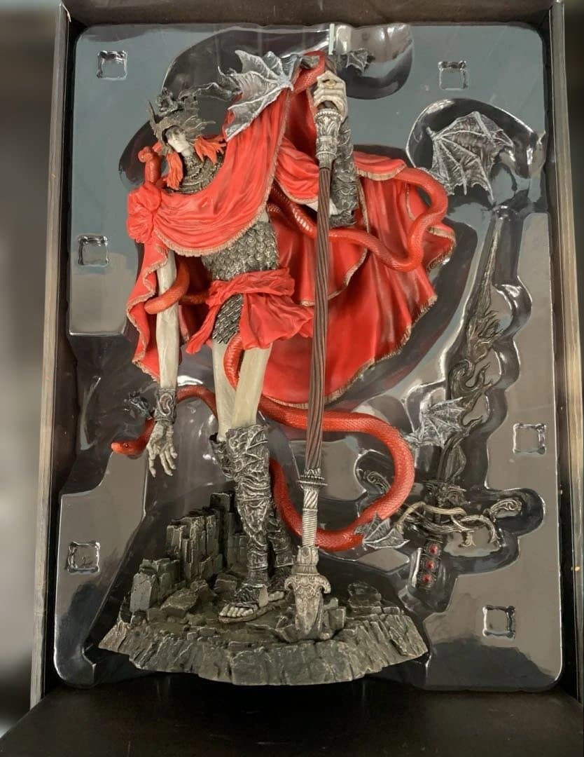 串刺し公、メスメル スタチュー