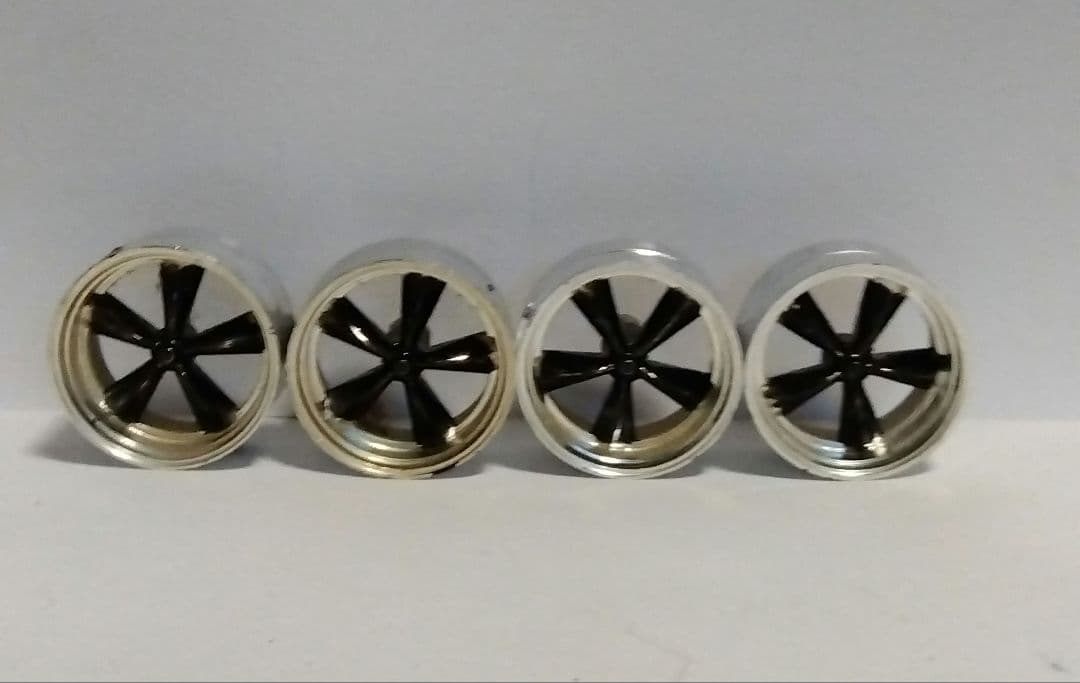 ホンダジェイド 左ハンドル仕様　1/18