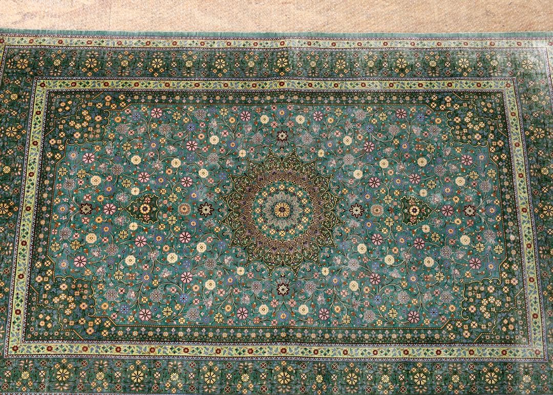 最高級 ペルシャ絨毯 クム産 アルサラーニ工房 シルク100% 148×96cm