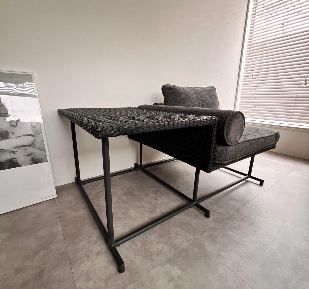 谷尻誠デザイン　サポーズデザインMAシリーズ　シングルソファ　サイドテーブル一体