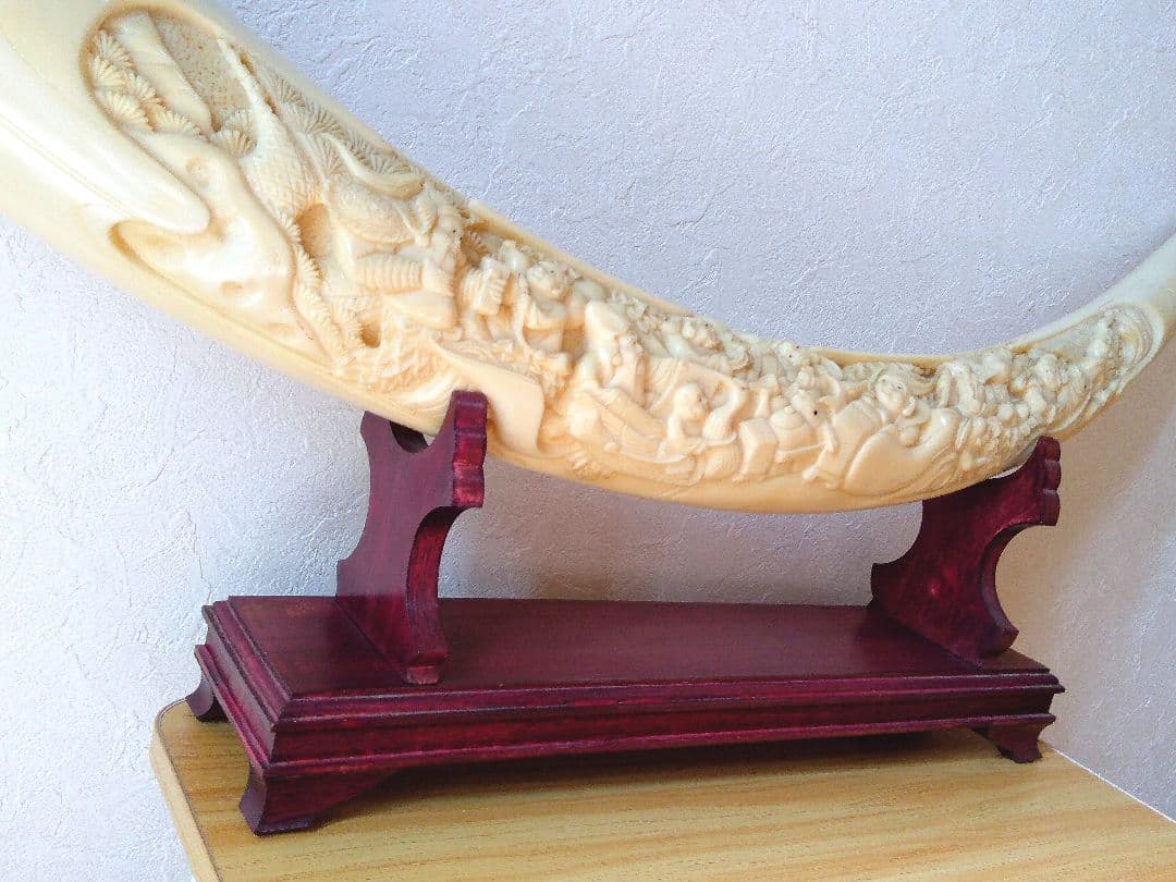 象牙風 一本物 置物 オブジェ 七福神 骨董品 彫り物 インテリア 骨董