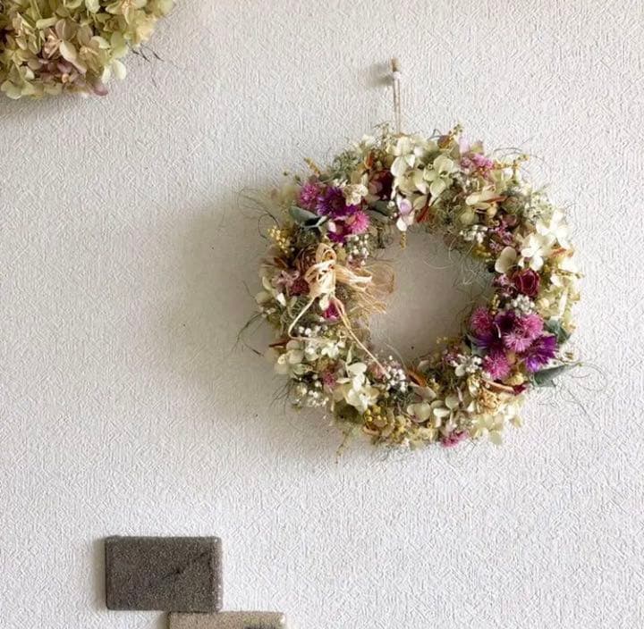 紫陽花と小花のリース