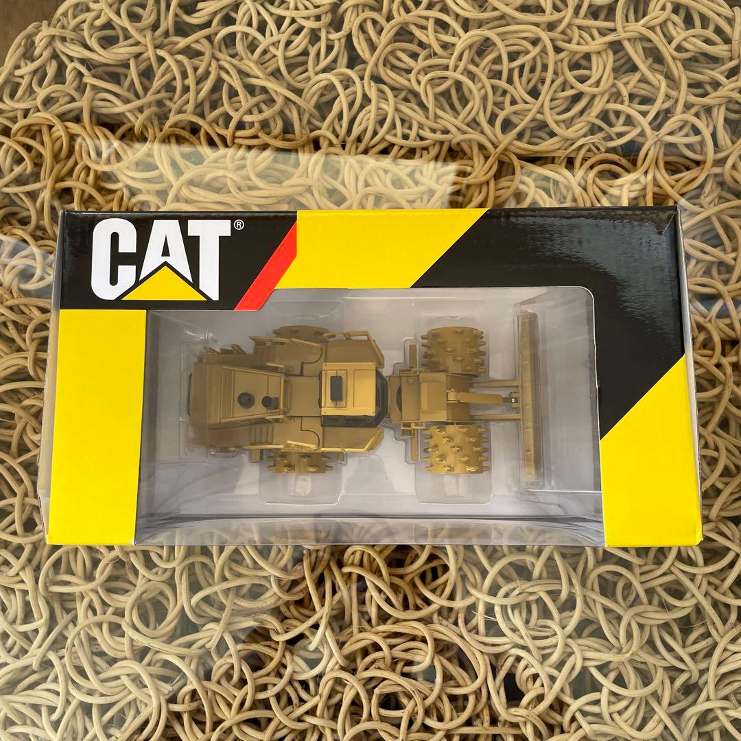 1／50スケール CAT 836H LANDILL COMPACTOR 1:50